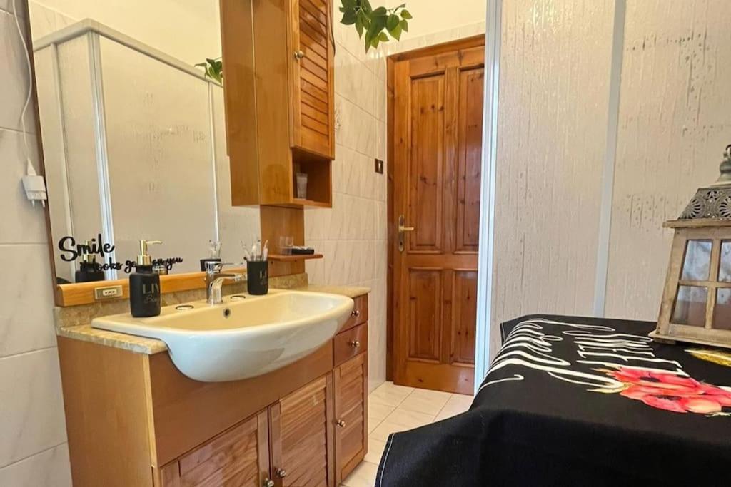 Appartamento A Casa Di Nonna Maria Roma Esterno foto